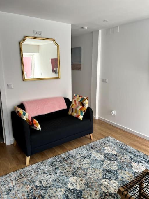 Luxury Artistic Digital Nomad Getaway W/ Terrace Apartment Lisbon Exterior photo